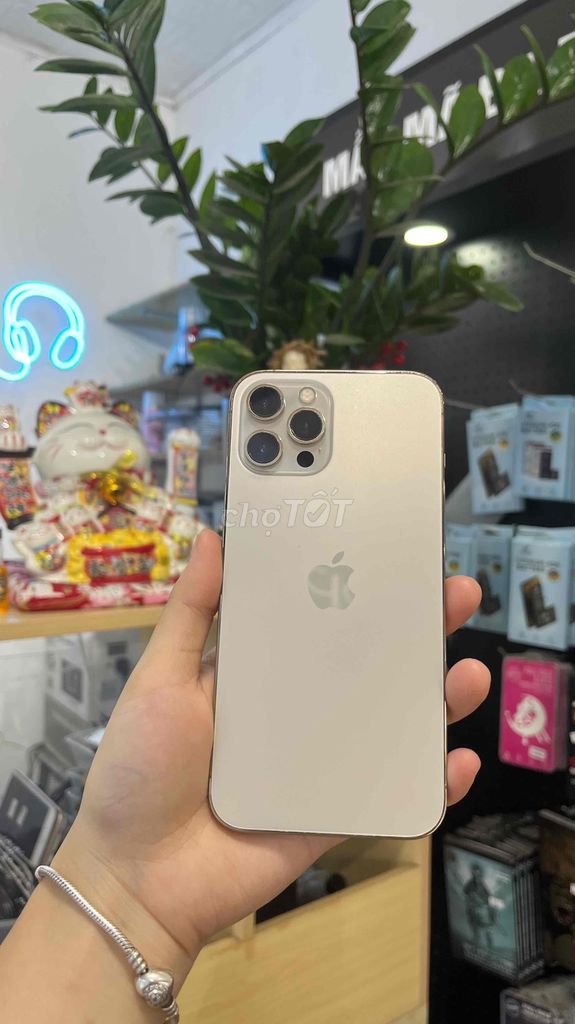 Iphone 12promax zin full chức năng ngoại hình đẹp