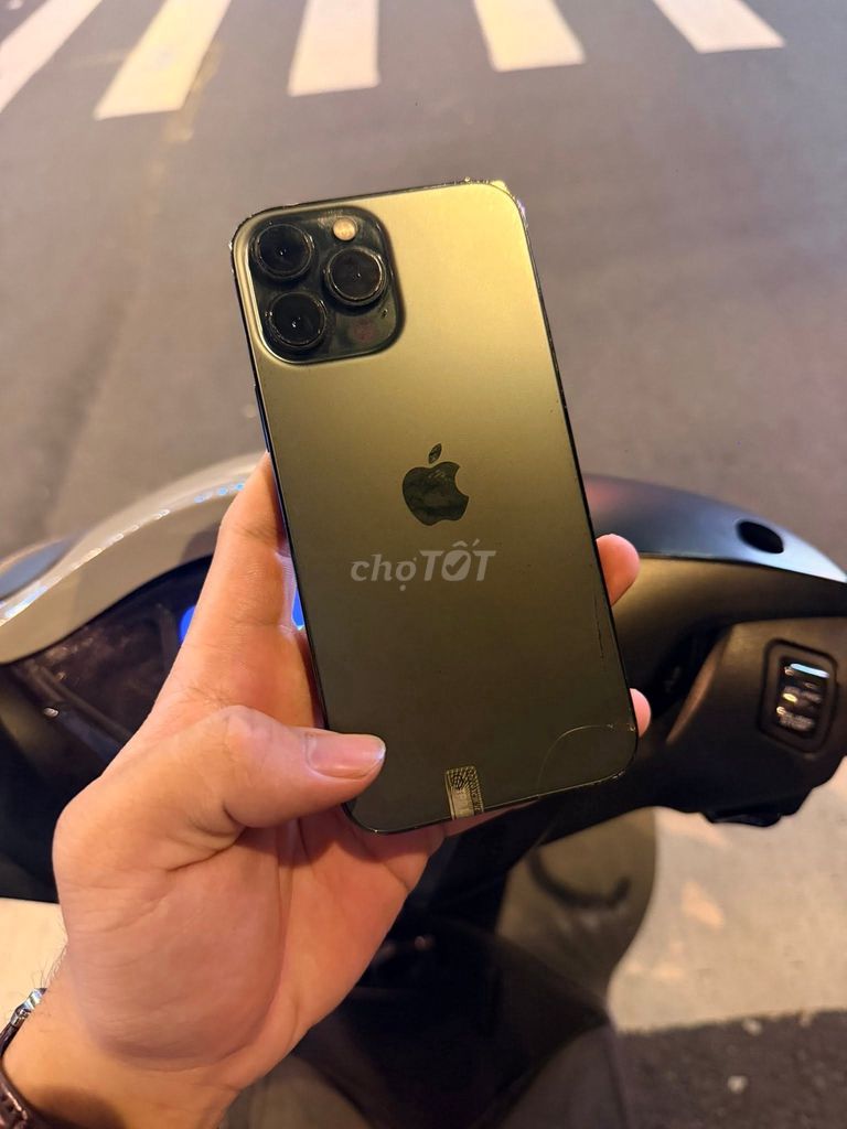Apple iPhone 13 Pro Max 128GB Đen Lock nứt lưng. Mua bán Điện thoại tại Quận 1 Tp Hồ Chí Minh được đăng bởi Hội Đồ Điện Tử hình 1