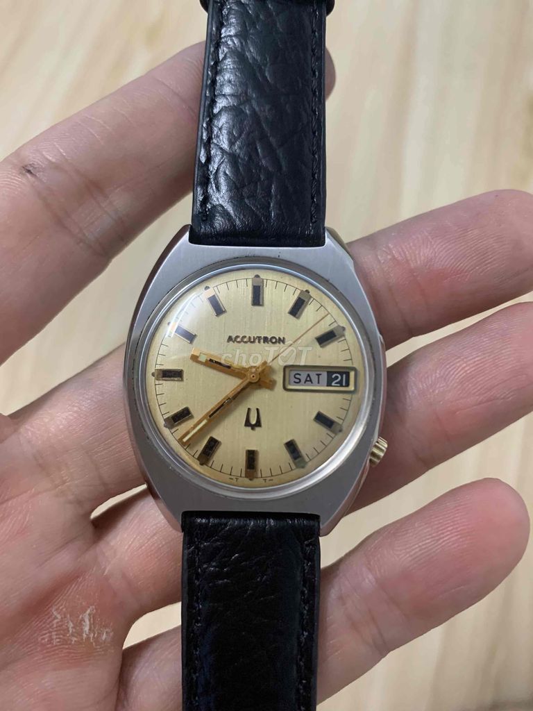 BULOVA ACCUTRON kim trôi siêu mượt cổ 1968