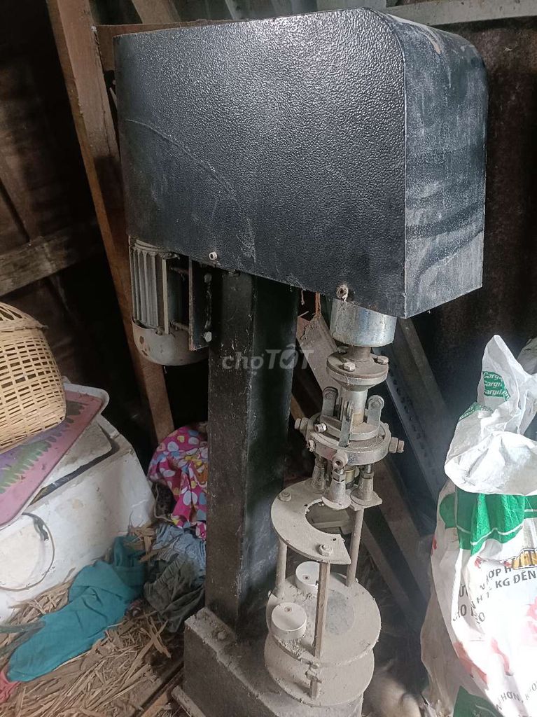 Máy đóng nắp chai Đen đã sử dụng. Mua bán Đồ chuyên dụng, Giống nuôi trồng tại Quận 12 Tp Hồ Chí Minh được đăng bởi Lưu dang hình 1