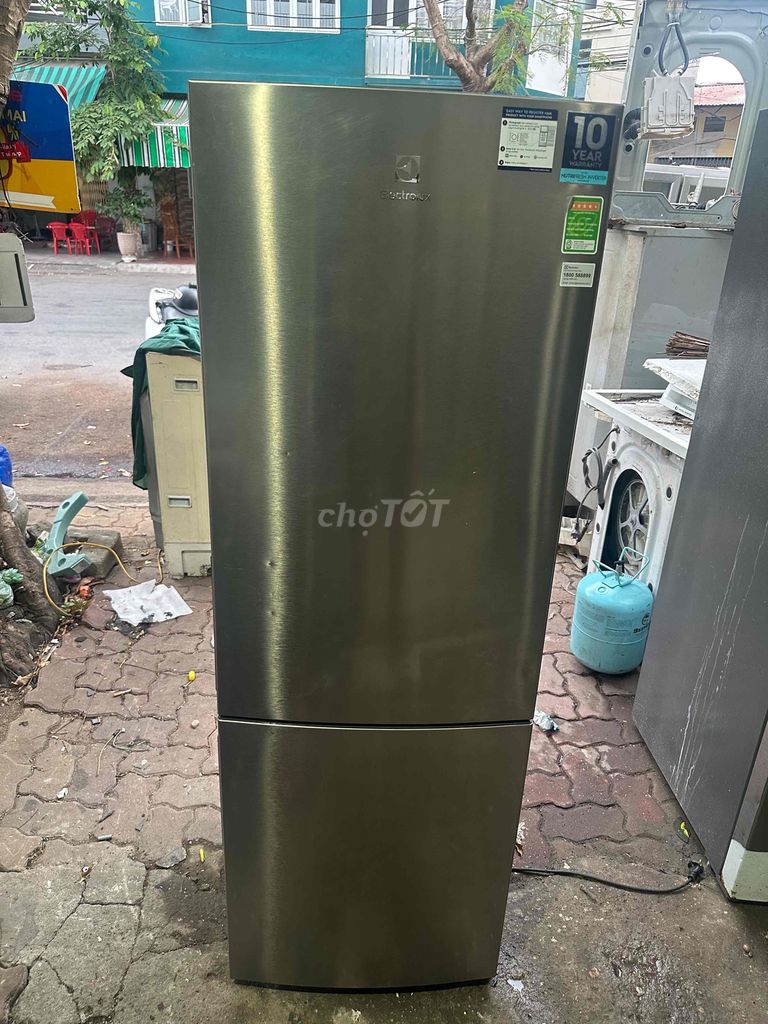 tủ lạnh electroux 250l