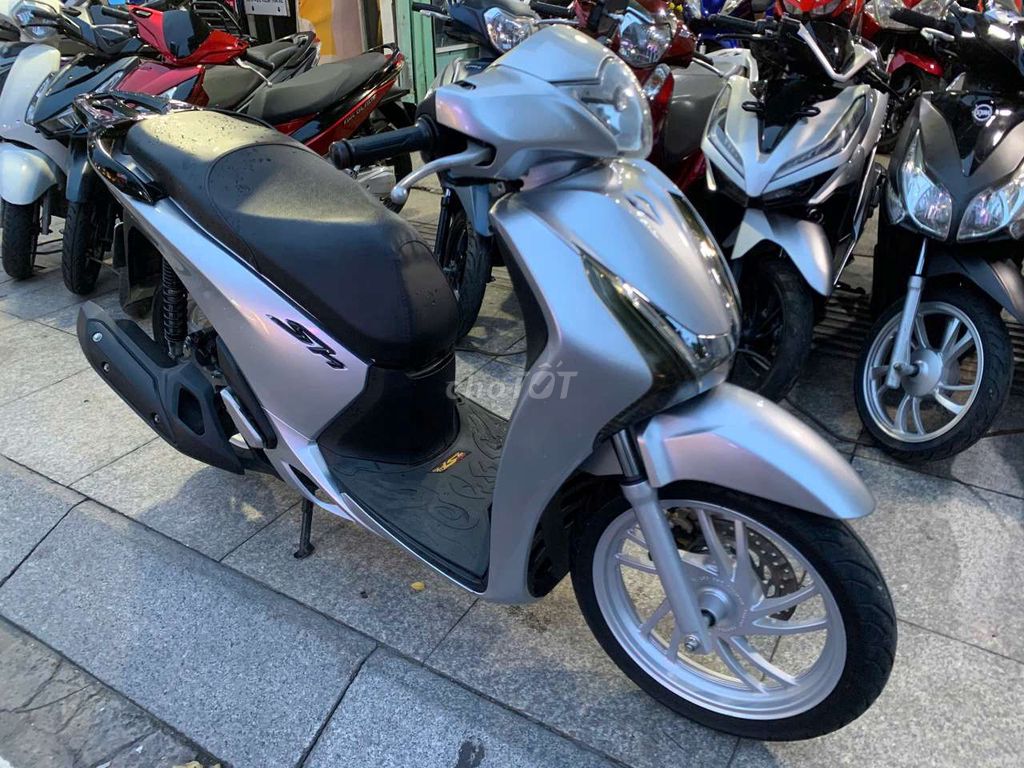 Honda SH 125 2015 Серебристый