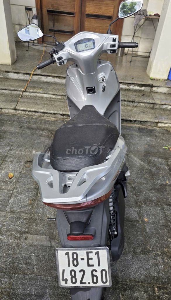 Feliz S Bạc 2023 đi 2449 Km, pin 100%. Mua bán Xe máy tại Huyện Hoài Đức Hà Nội được đăng bởi thanh ngọc hình 6