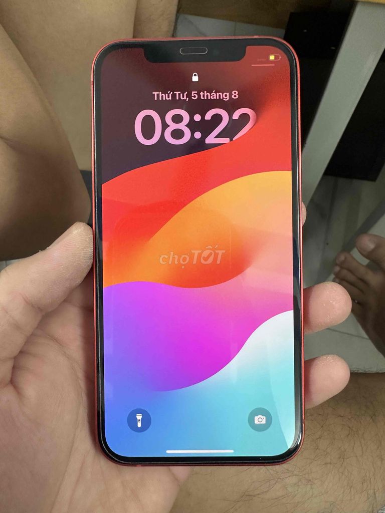 iPhone 12 VNA Đỏ. Mua bán Điện thoại tại Quận Cầu Giấy Hà Nội được đăng bởi Gia Phú hình 1
