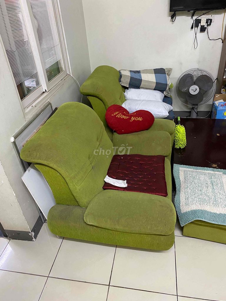 Ghế sofa Kimdan Nệm Xanh lá Đã sử dụng. Mua bán Bàn ghế tại Quận 12 Tp Hồ Chí Minh được đăng bởi Phuong hình 1