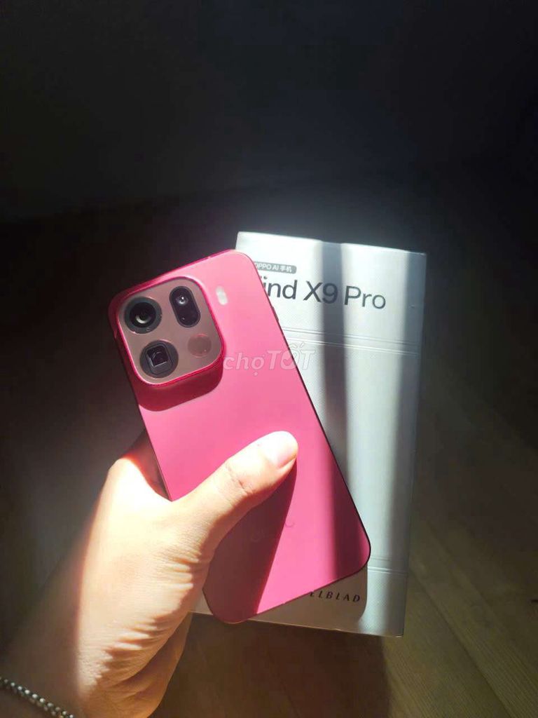 OPPO Find X9 Pro 256GB Đỏ. Mua bán Điện thoại tại Thành phố Biên Hòa Đồng Nai được đăng bởi Huynh Bao hình 1