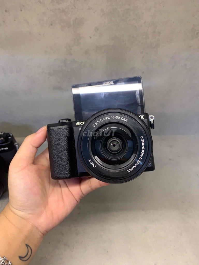 Máy ảnh Sony A5100 kèm kit đẹp likenew. Mua bán Máy ảnh, Máy quay tại Huyện Thanh Trì Hà Nội được đăng bởi Đoàn Nhi hình 1