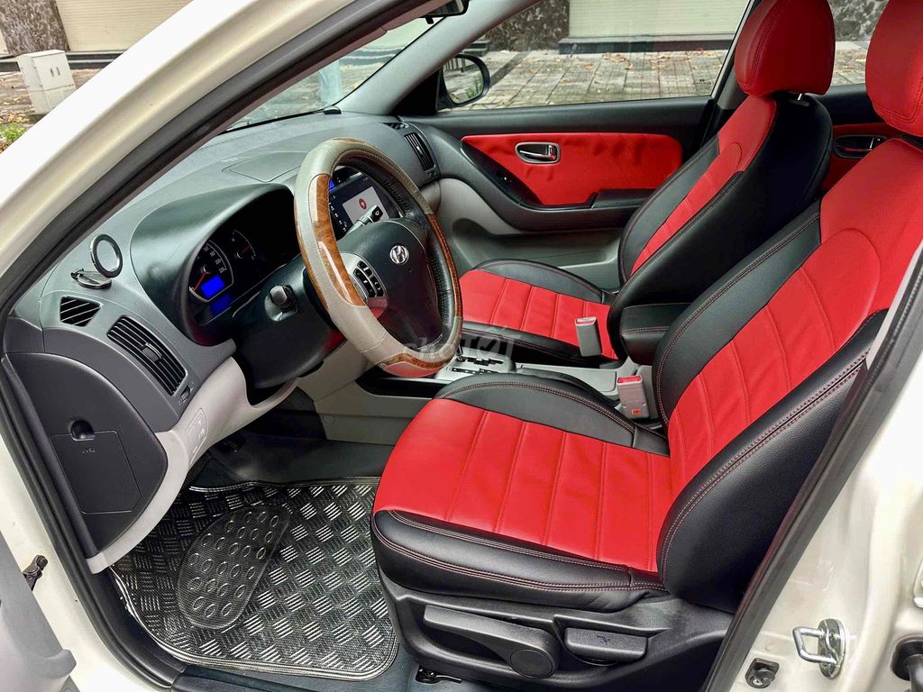 Hyundai Avante 2012 1.6 AT - 70000 km. Mua bán Ô tô tại Thành phố Biên Hòa Đồng Nai được đăng bởi Luxury AUTO  hình 9