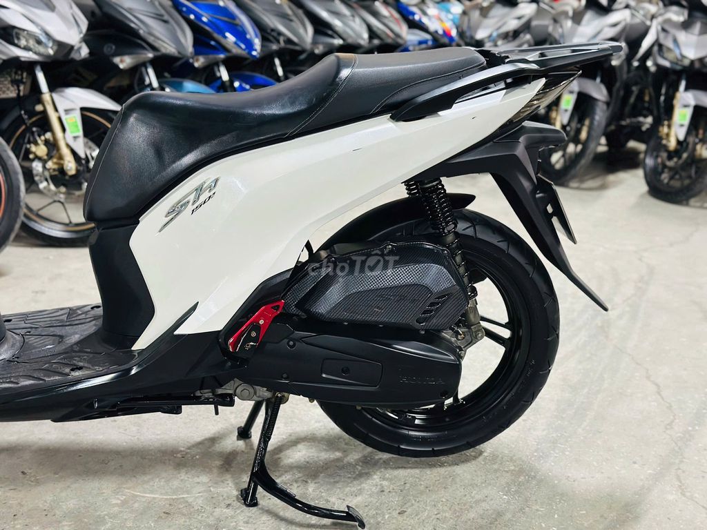 XE MÁYTHANH TÙNG_SH 150 TRẮNG BIỂN 29 MÁY ZIN CHẤT. Mua bán Xe máy tại Quận Nam Từ Liêm Hà Nội được đăng bởi THANH TÙNG hình 6