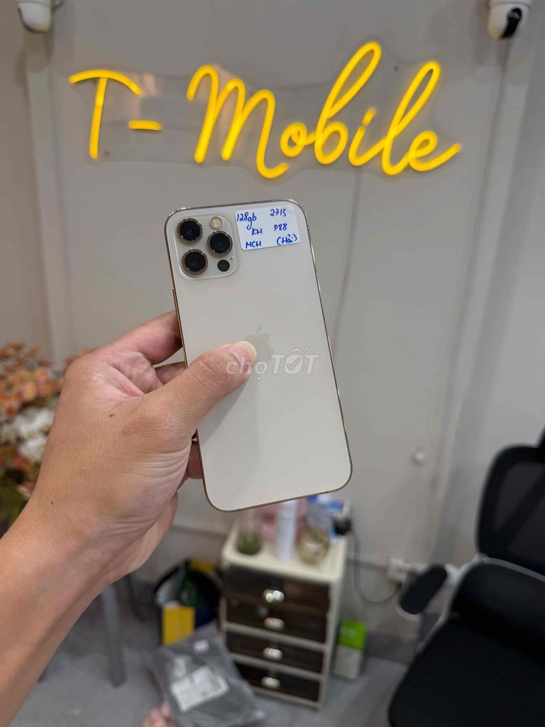 iPhone 12 Pro 128GB Vàng 88% zin full chức năng. Mua bán Điện thoại tại Quận Thanh Xuân Hà Nội được đăng bởi Ngô Tráng T Mobile hình 1