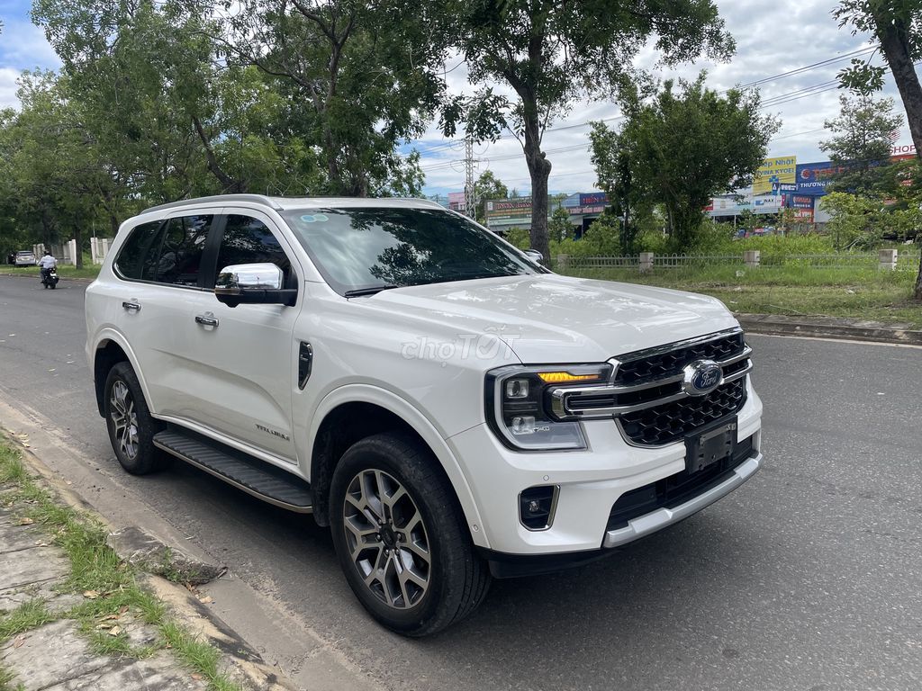 Ford Everest 2023 Titanium+ 2.0 AT 4x4 - 35000 km. Mua bán Ô tô tại Thành phố Phan Thiết Bình Thuận được đăng bởi Nhựt hình 2