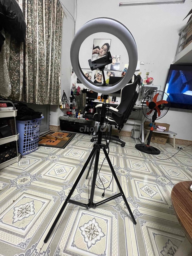 Đèn livestream Kim loại Đen. Mua bán Đèn tại Quận 8 Tp Hồ Chí Minh được đăng bởi Tuyền Tuyền hình 1