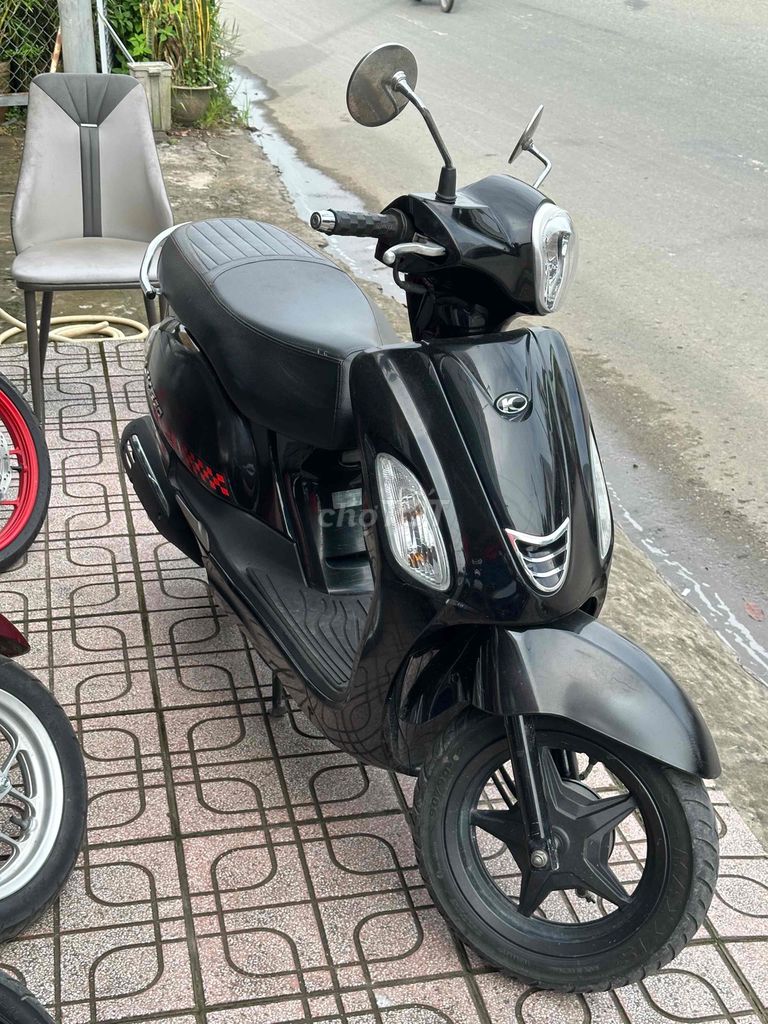 tay ga kymco like 50cc. Mua bán Xe máy tại Huyện Chợ Lách Bến Tre được đăng bởi  phúc  hình 4