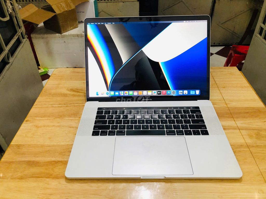 MACBOOK PRO 2017 15.4'' Silver/ CORE I7/ 16G/ 512G