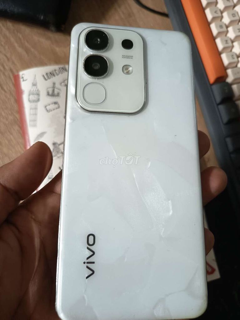 Vivo Y29 8GB/128GB Trắng. Mua bán Điện thoại tại Huyện Đức Hòa Long An được đăng bởi Peter Rao hình 1