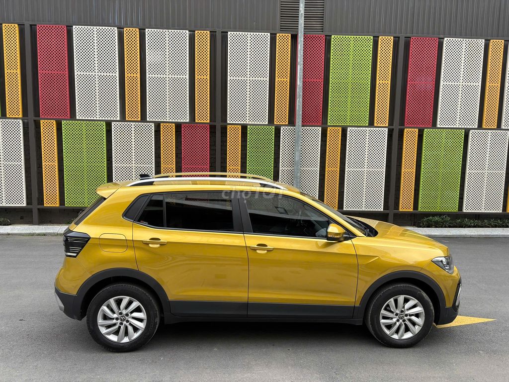 Volkswagen T-Cross Vàng 5 chỗ. Mua bán Ô tô tại Thành phố Thủ Đức Tp Hồ Chí Minh được đăng bởi Nguyễn An Phương hình 4