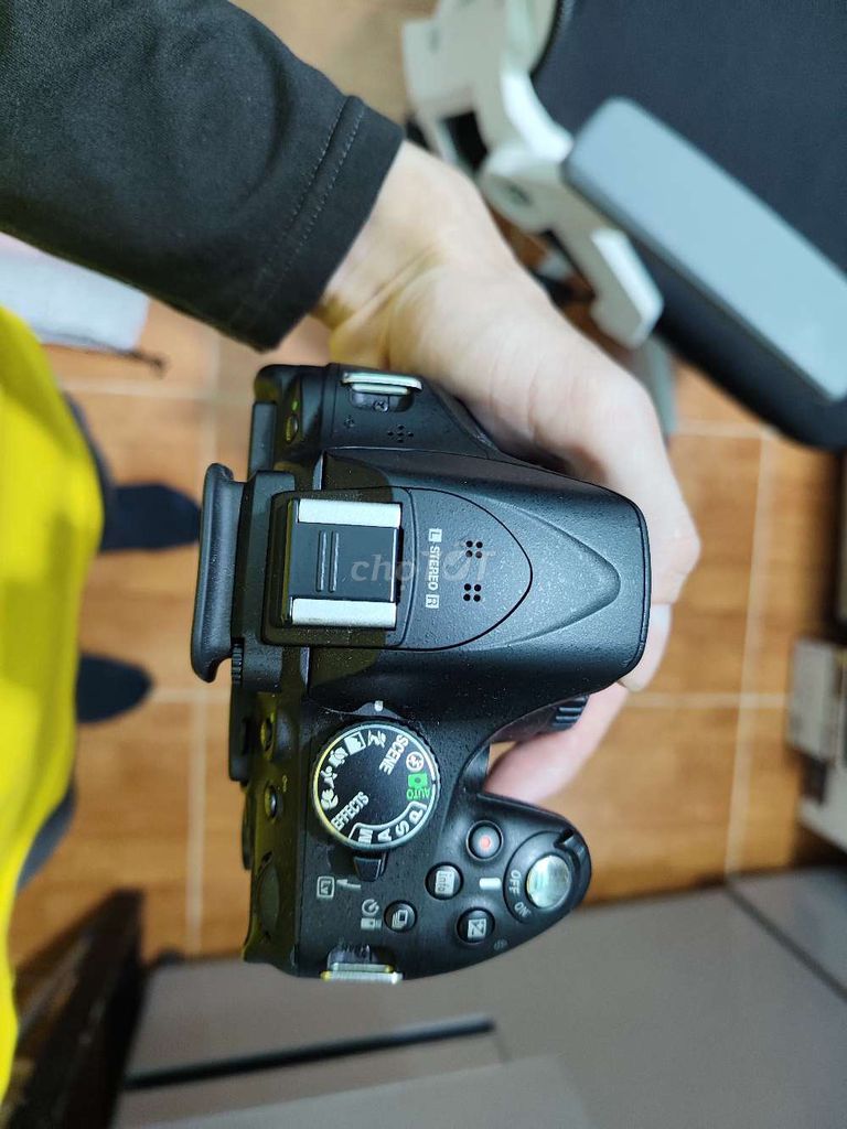 Máy ảnh Nikon D5200 18-105mm Đen. Mua bán Máy ảnh, Máy quay tại Thành phố Thuận An Bình Dương được đăng bởi Thành Công hình 1