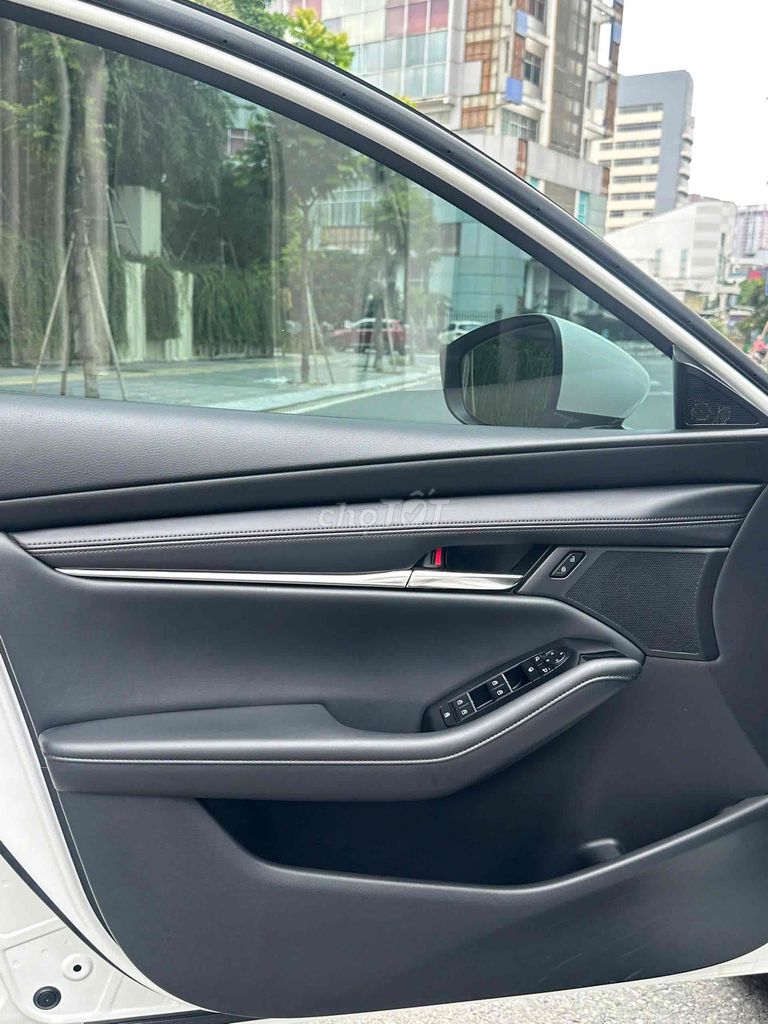 Mazda 3 1.5Luxury sx 2022 siêu đẹp màu trắng. Mua bán Ô tô tại Quận Cầu Giấy Hà Nội được đăng bởi Cao Quý hình 7