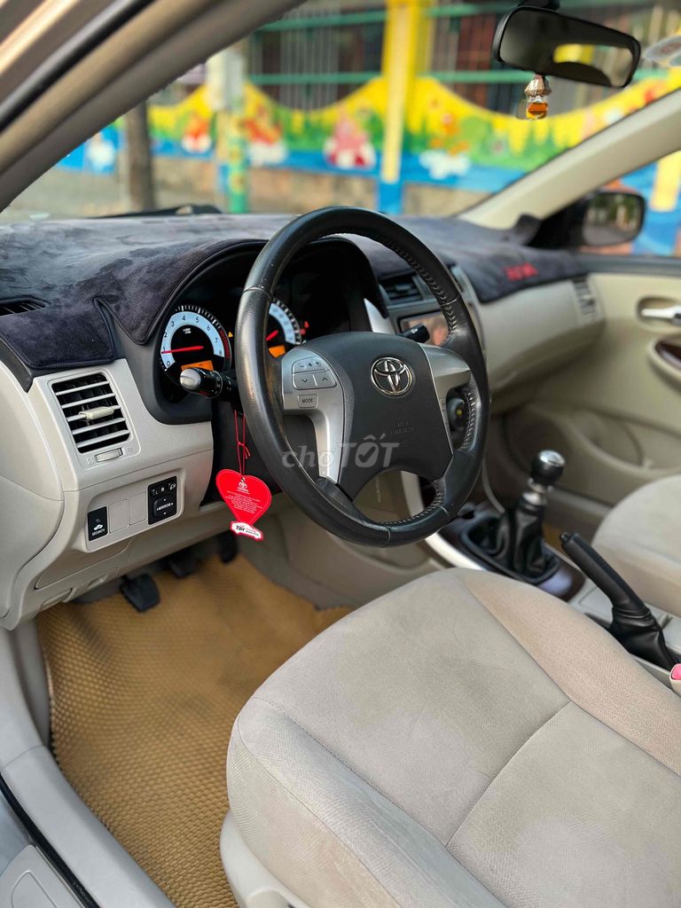 Toyota Corolla Altis 2011 1.8G MT - 61000 km