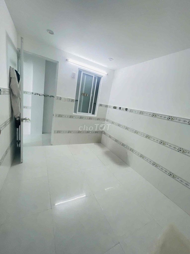 Cực hiếm 3.19 tỷ nhà ngay Hải Châu, gác đúc, nở hậu, 100m ra mặt tiền