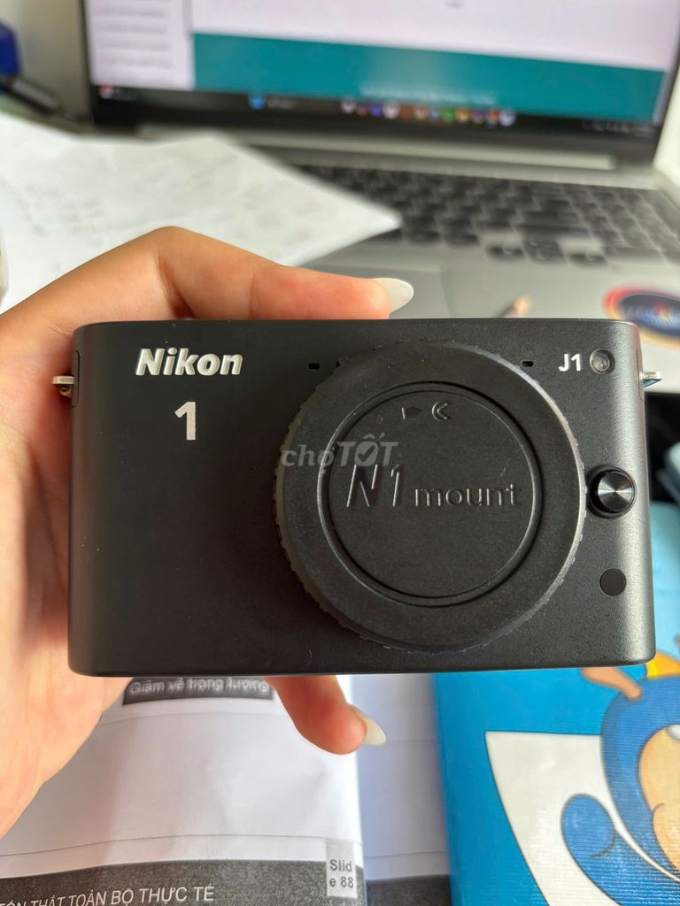 Máy ảnh Nikon 1 J1 Đen. Mua bán Máy ảnh, Máy quay tại Thành phố Thủ Đức Tp Hồ Chí Minh được đăng bởi 12 Khánh Huyền hình 1
