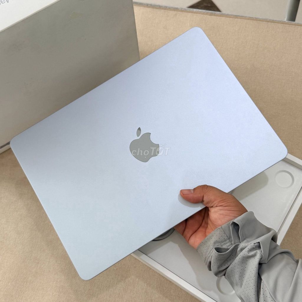 Apple Macbook Air M4 16GB/256GB BH 4/2027 sạc 4l. Mua bán Laptop tại Quận Cầu Giấy Hà Nội được đăng bởi Meo meo hình 1