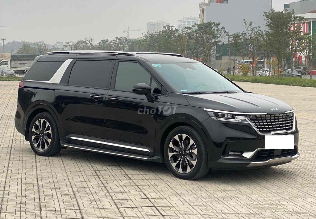 kia carnival 2.2D signature 2024 - 2 vạn km