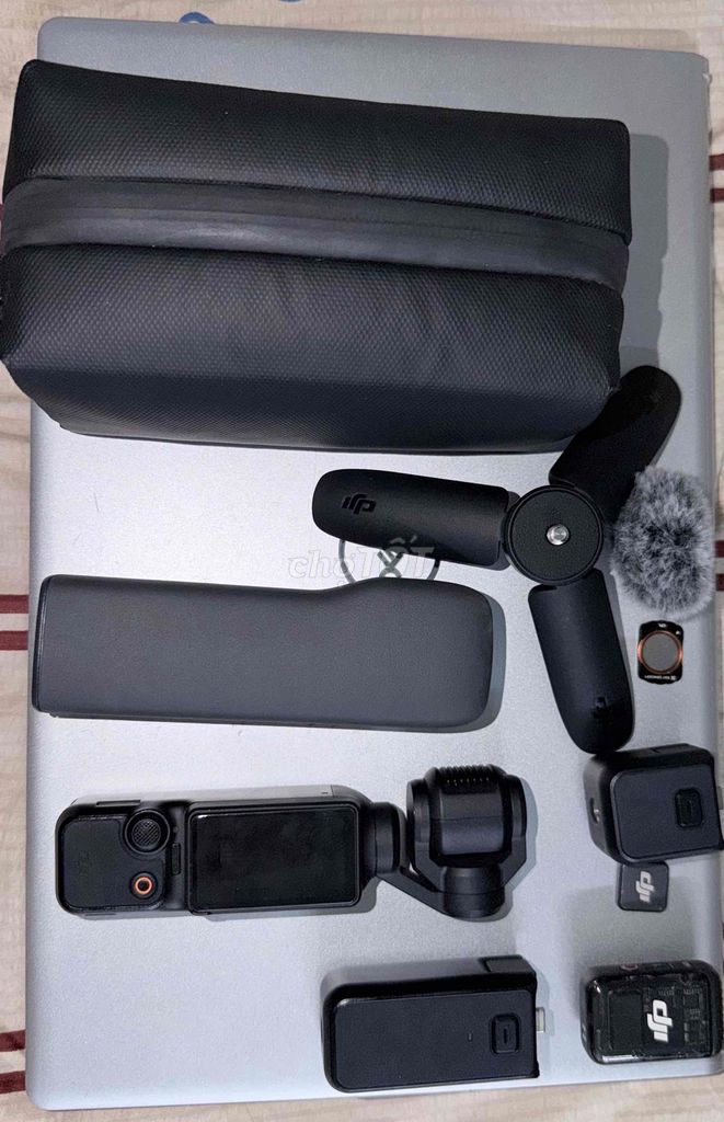 Camera hành trình DJI Pocket 3 Đen. Mua bán Máy ảnh, Máy quay tại Quận Cẩm Lệ Đà Nẵng được đăng bởi Văn tuấn Nguyễn hình 1