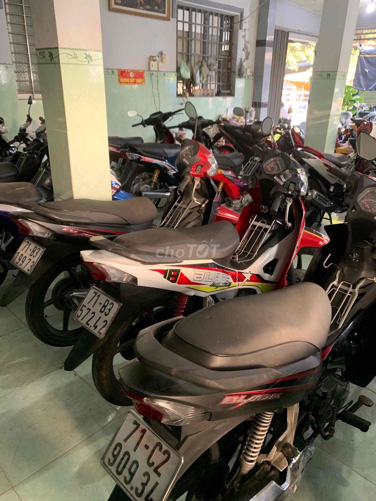 Honda Blade 2018 Đỏ trắng. Mua bán Xe máy tại Huyện Châu Thành Bến Tre được đăng bởi nguyen van trung hình 4