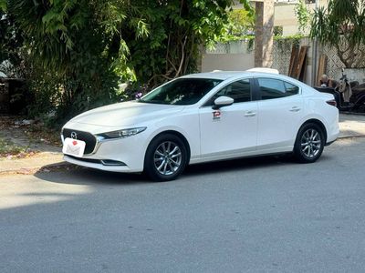 Mazda 3 2023 Luxury Trắng 35.000 km