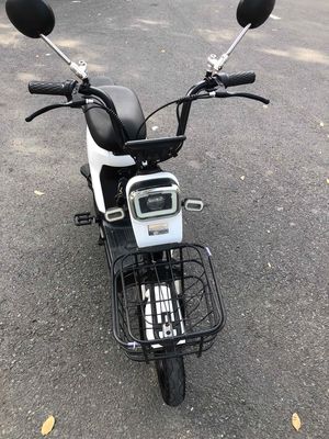 Xe đạp điện YADAE Hồng Trắng Đã sử dụng. Mua bán Xe điện tại Quận 4 Tp Hồ Chí Minh được đăng bởi Nguyễn Nghiêm Dũng