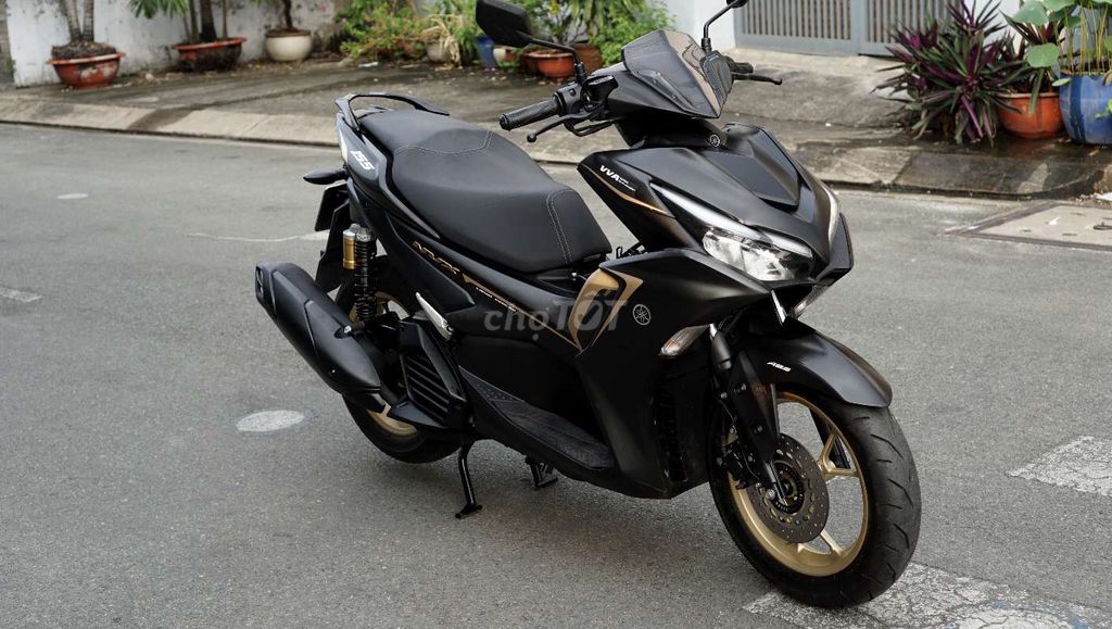 Yamaha NVX V2 Matte Black - Biển SG