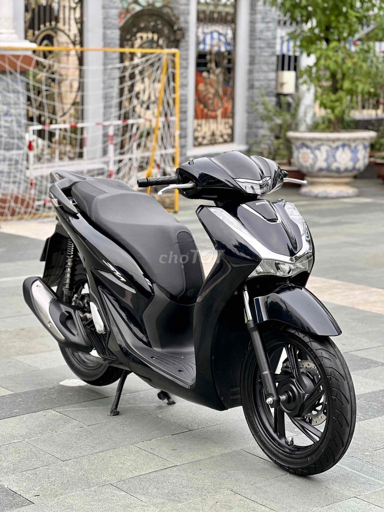 SH 125 2022 ĐEN BÓNG BSTP CHÍNH CHỦ CÓ BÁN GÓP. Mua bán Xe máy tại Thành phố Thủ Đức Tp Hồ Chí Minh được đăng bởi Hiếu  hình 4