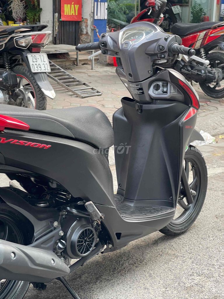 vision bản đặc biệt chót chét. Mua bán Xe máy tại Quận Đống Đa Hà Nội được đăng bởi Hà hình 5