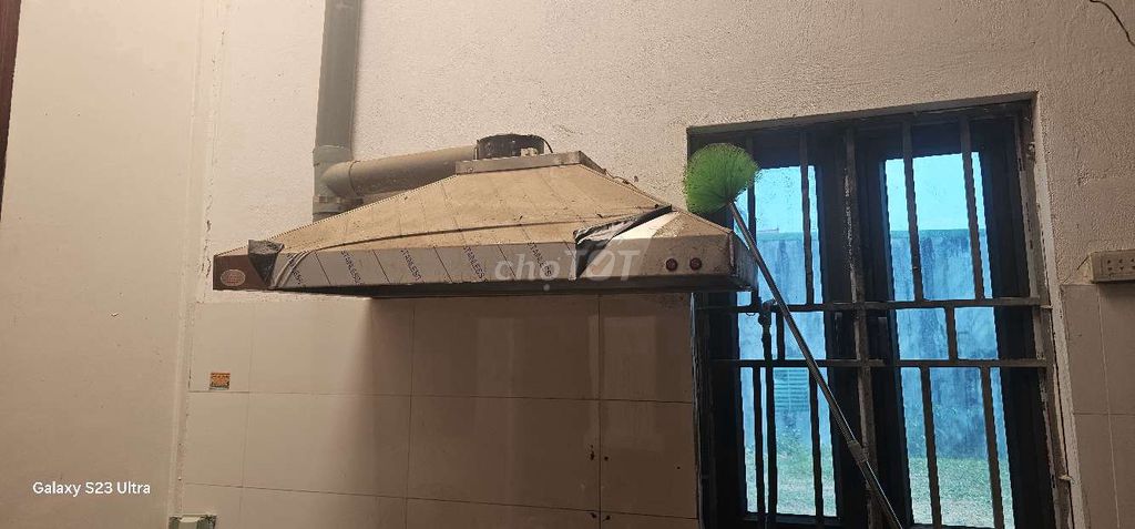 Máy hút mùi thép không gỉ Bạc. Mua bán Bếp, lò, đồ điện nhà bếp tại Huyện Yên Thành Nghệ An được đăng bởi Lão Đại hình 1
