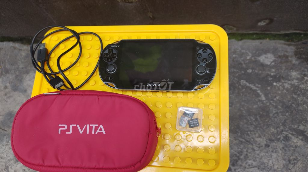 PS Vita 1000 màn OLED cực nét + 3 thẻ 64GB xịn. Mua bán Thiết bị chơi game tại Quận 11 Tp Hồ Chí Minh được đăng bởi Bình hình 1