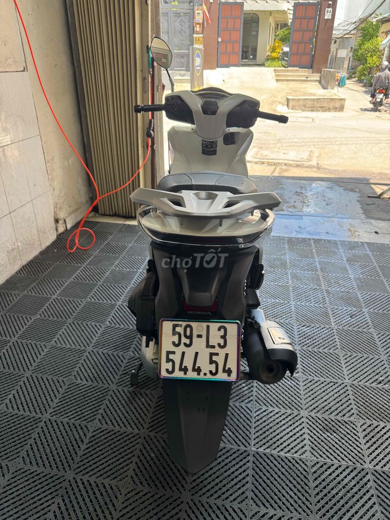 Honda SH125 CBS 2023 белый