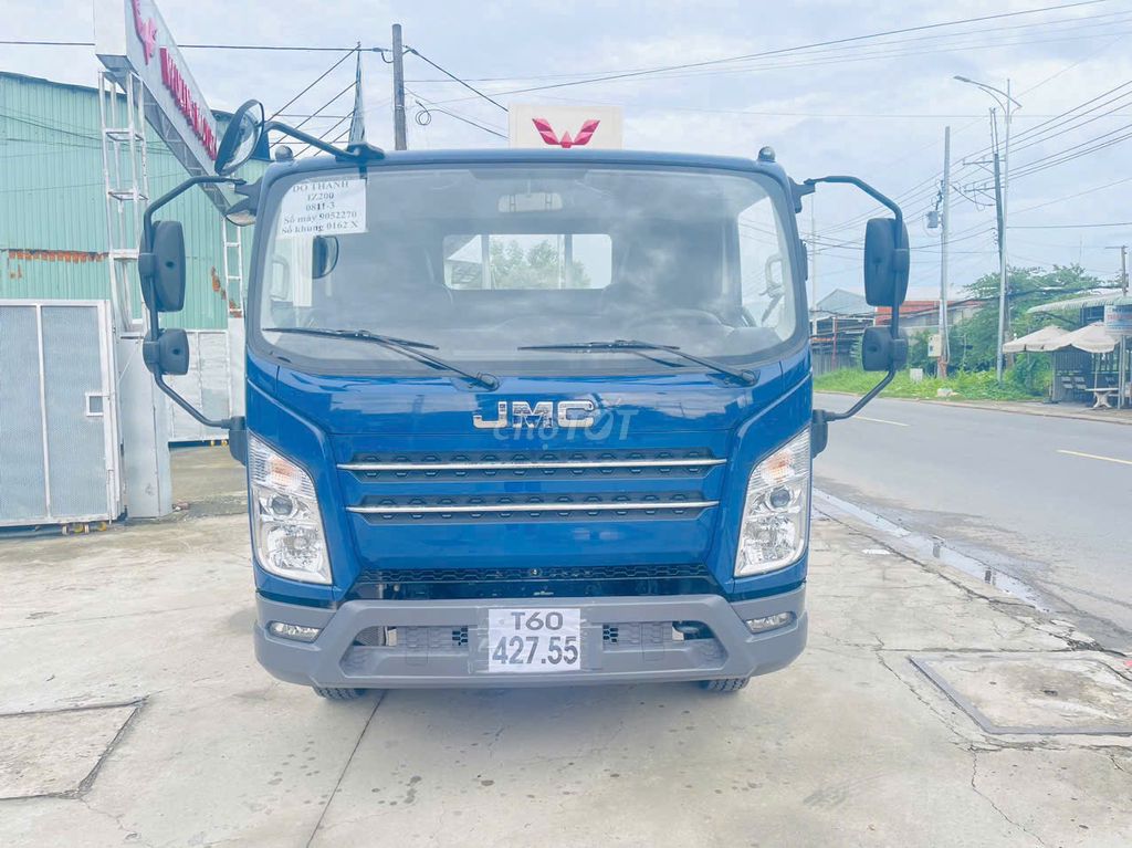 XE TẢI 6,5 TẤN ĐOTHANH IZ650 THÙNG LỬNG MÁY ISUZU