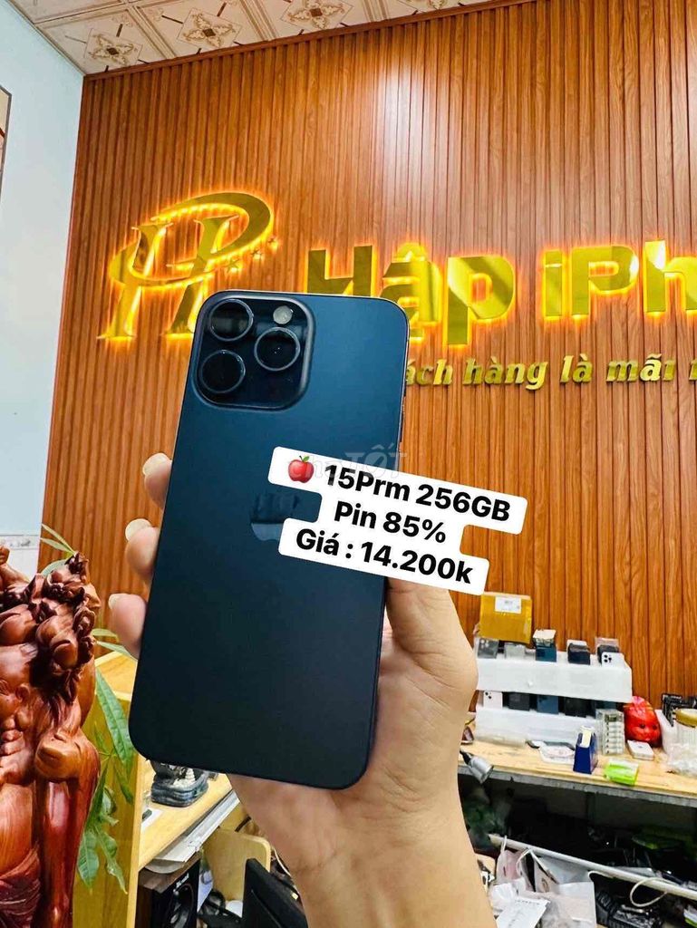 iPhone 15 Pro Max 256GB Xám. Mua bán Điện thoại tại Thị xã Bến Cát Bình Dương được đăng bởi Bùi Văn Hập hình 1