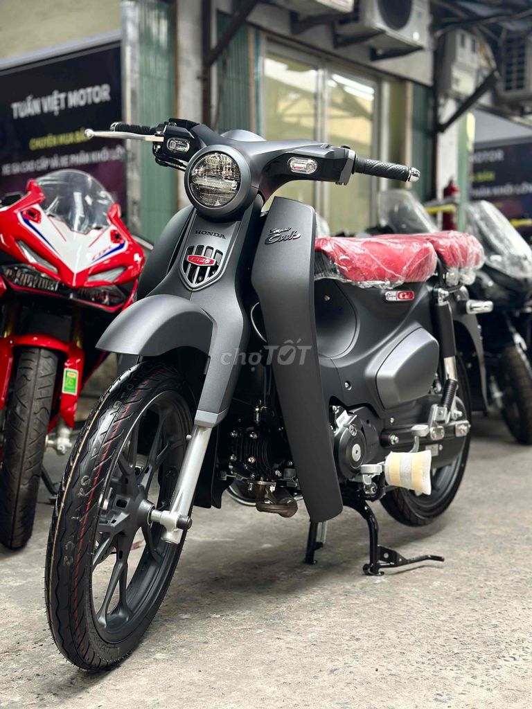 Honda Super Cub C125 xe mới