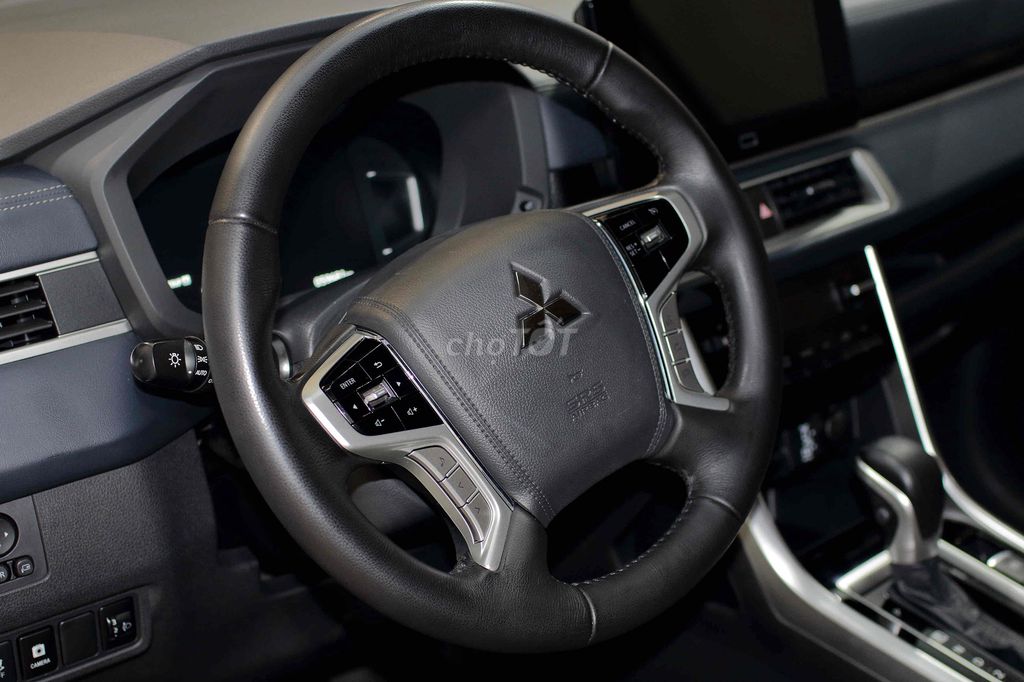 Mitsubishi Xpander Cross 2024 - 59000 km như mới. Mua bán Ô tô tại Huyện Bình Chánh Tp Hồ Chí Minh được đăng bởi Lê Nguyên hình 12