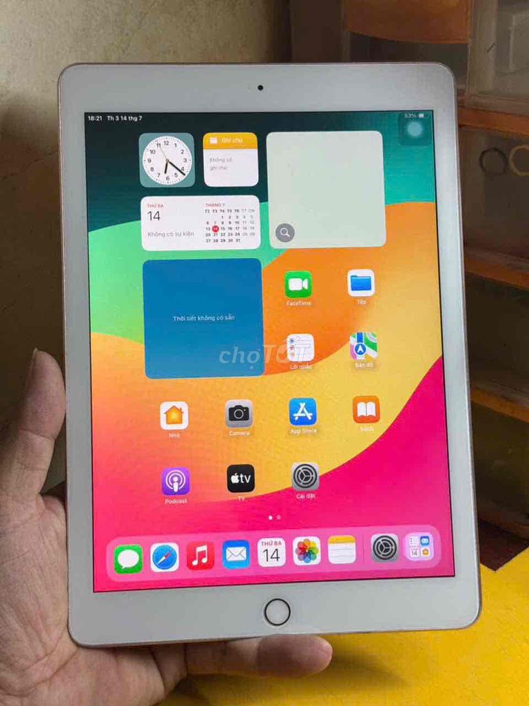 iPad Gen 6 32GB (gias 1700k). Mua bán Máy tính bảng tại Quận Tân Bình Tp Hồ Chí Minh được đăng bởi Chuyên Bán Đồ 2hand hình 1