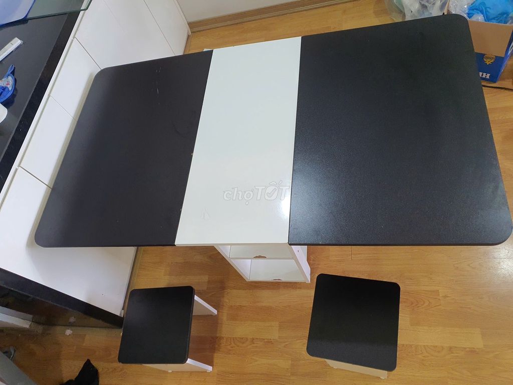 Bàn ăn gập gọn Gỗ MDF Đen - Trắng đã qua sử dụng. Mua bán Bàn ghế tại Quận Nam Từ Liêm Hà Nội được đăng bởi Hùng hình 1