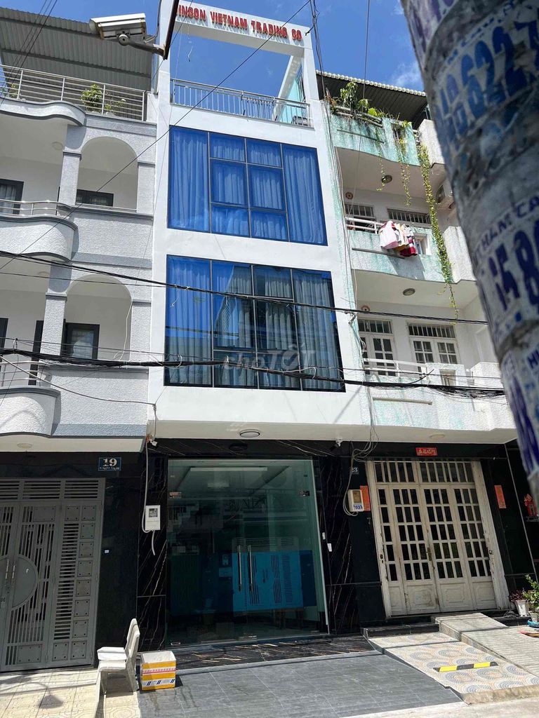 Nhà MT đường 30 diện tích 5x20,3.5 tấm, Full nội thất có thang máy