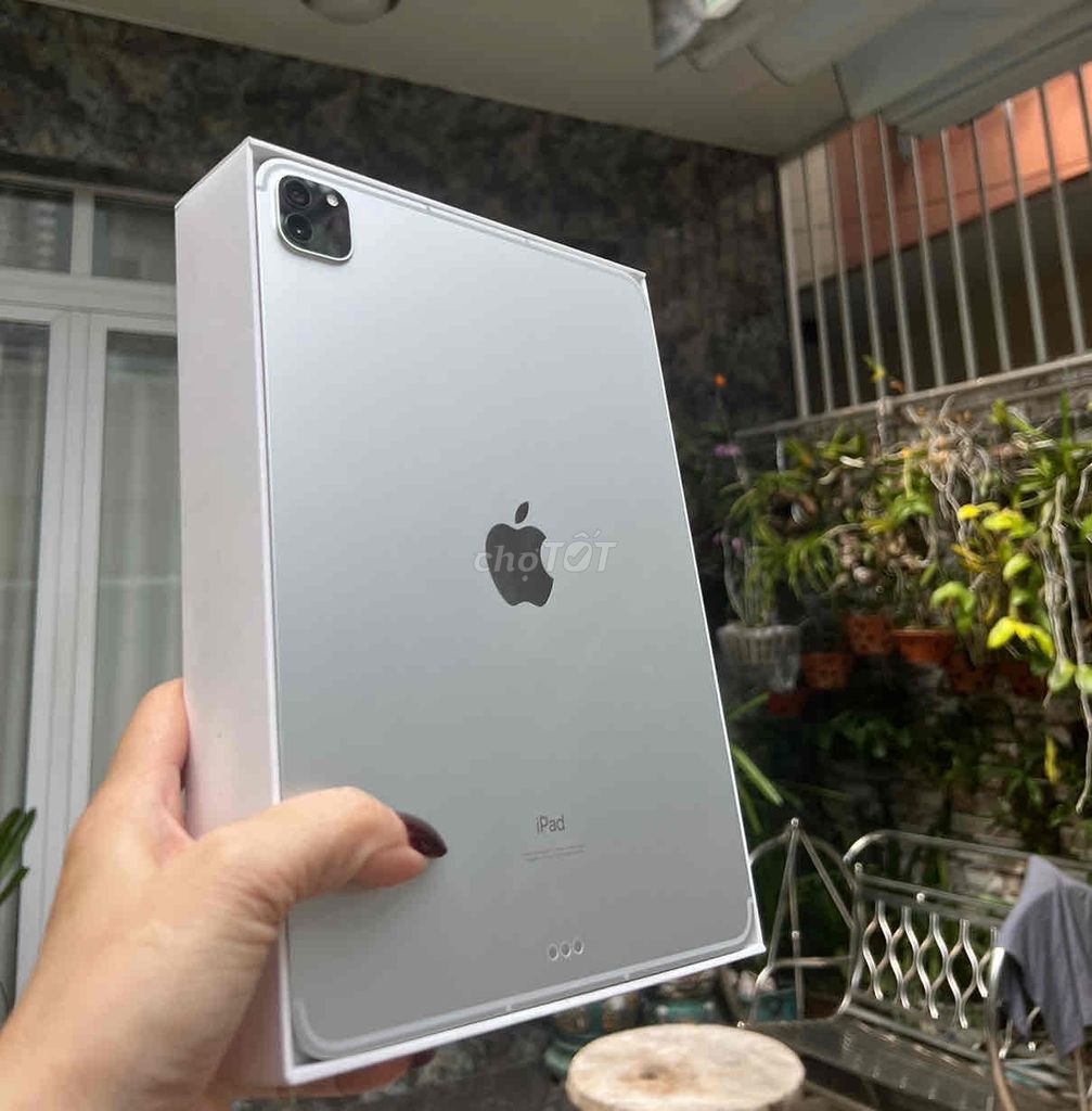 iPad Pro M2 256 wifi, Silver Pin100% bh 01/2025 :