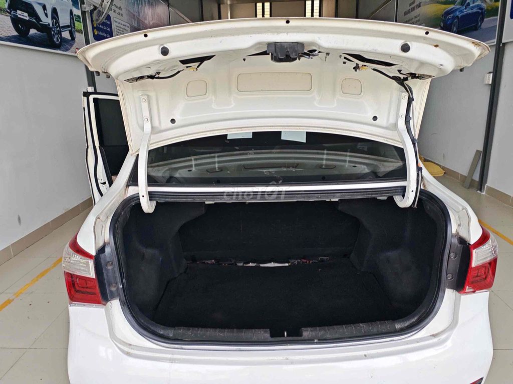 Hyundai Grand i10 2020 Sedan 1.2 MT Base - 83000 k. Mua bán Ô tô tại Quận 12 Tp Hồ Chí Minh được đăng bởi Salon Ô tô Hoàng Minh Phát hình 13