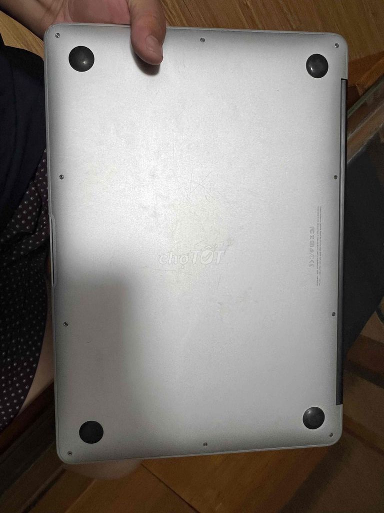 Apple MacBook Air i5 13 inch 8GB/121GB. Mua bán Laptop tại Quận Bình Thạnh Tp Hồ Chí Minh được đăng bởi nguyen quoc duy hình 1