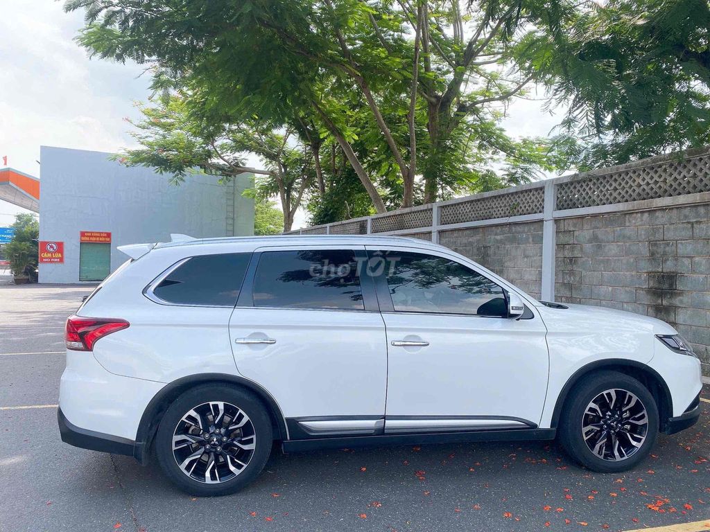 Mitsubishi Outlander Premium 2020 - 150000 km. Mua bán Ô tô tại Thành phố Vũng Tàu Bà Rịa - Vũng Tàu được đăng bởi Fan xi păng hình 6