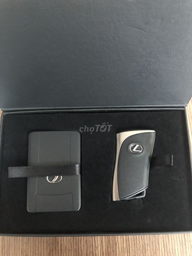 Lexus ES 250 2022 Vàng cát 12000 km. Mua bán Ô tô tại Quận Gò Vấp Tp Hồ Chí Minh được đăng bởi Hải Ô Tô hình 3