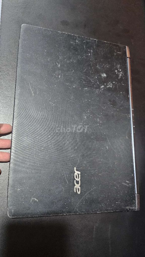 Acer Swift i7 7500U 8GB/128GB Đen Like New. Mua bán Laptop tại Quận 3 Tp Hồ Chí Minh được đăng bởi Tek hình 1